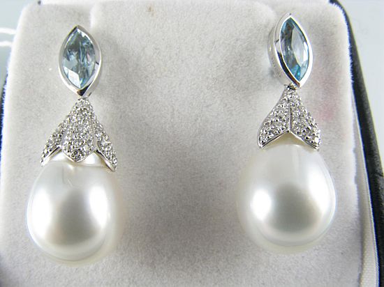 Lot 182. A PAIR OF PEARL, AQUAMARINE AND DIAMOND DROP EARRINGS.<br>Est $1150-1250