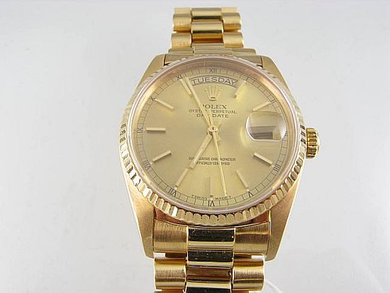 Lot 167. A GENTLEMAN'S 18ct GOLD ROLEX PERPETUAL PRESIDENT BRACELET WATCH.<br>Est $11000-12000