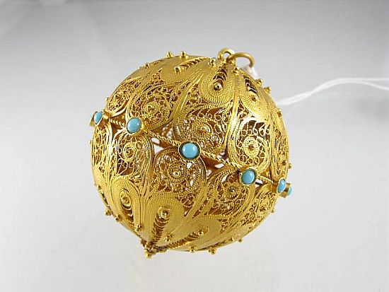 Lot 306. A 14ct GOLD FILIGREE PENDANT, spherical, centre line set with turquoise-colour pastes.<br>Est $700-800